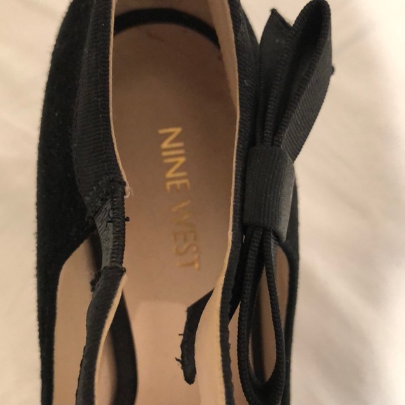 Nine West Classic black heels with bow detail - Picture 5 of 5